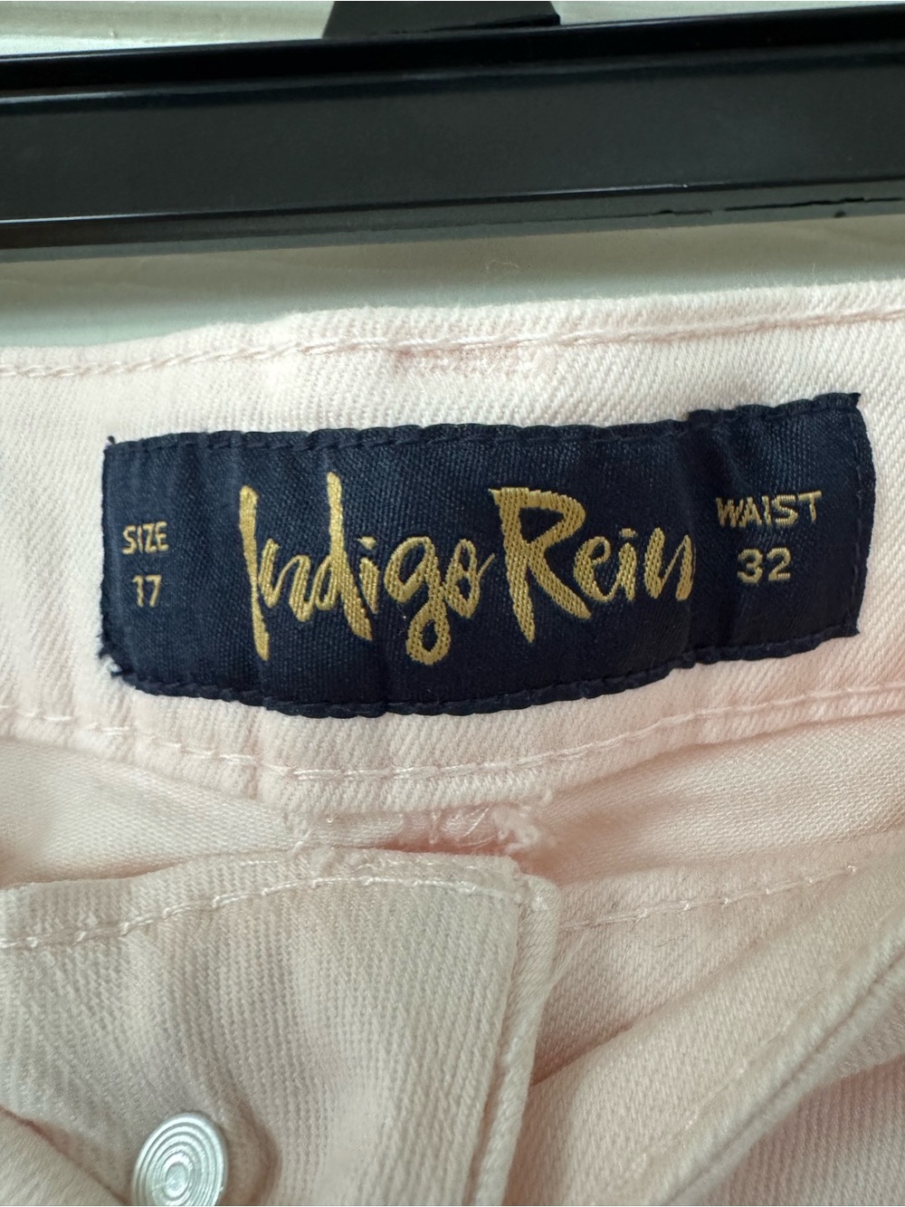 Indigo Rein Pale Pink Denim Cuffed high rise Jean Shorts NEW - Picture 4 of 5